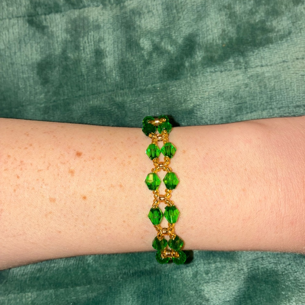 Elegant Green Acrylic Bracelet